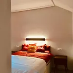 Fantastica Vivienda En El Pleno Corazon De Granada