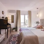 Glow And Elegant Apartment In Granada Center Free Parking
