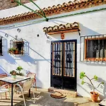 Cuevas El Abanico FreshApartments by Bossh!
