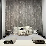 H&H Suite San Diego