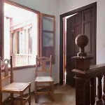 Spacious Sunny And Quiet Albayzin Apartment