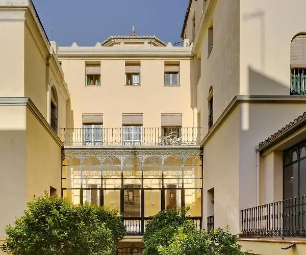 Loop Homes Palace Granada