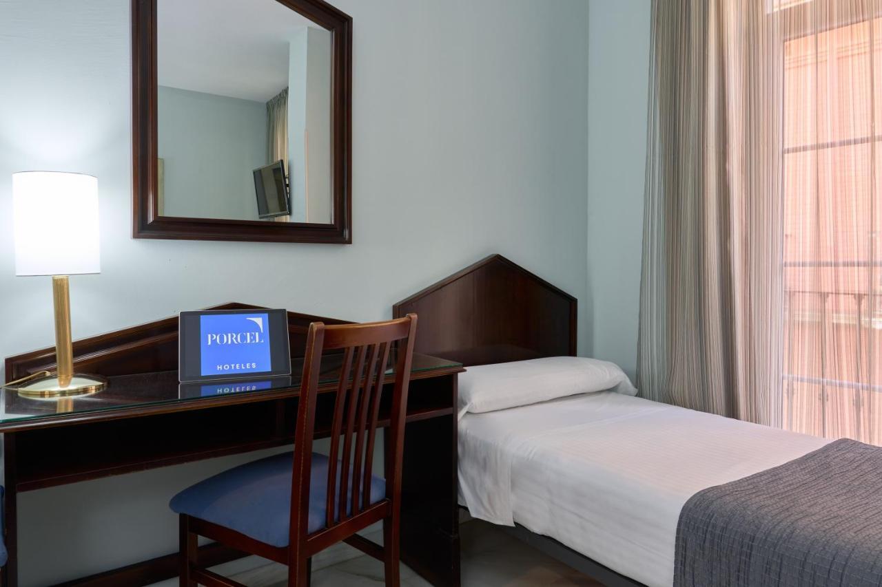 Hotel Porcel Navas Granada