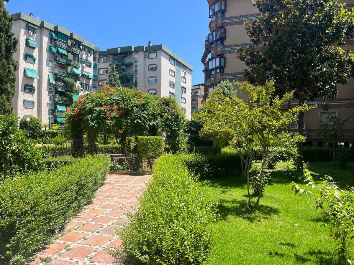 Apartment Piso Junto Palacio Congresos Y Metro, Centrico Con Piscina Granada
