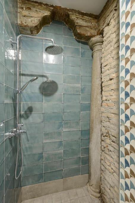 Ayres Granada