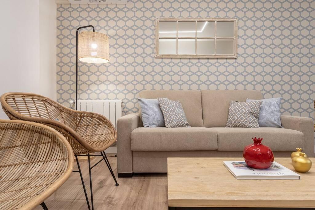 Luxury De Conde Cifuentes Apartment *