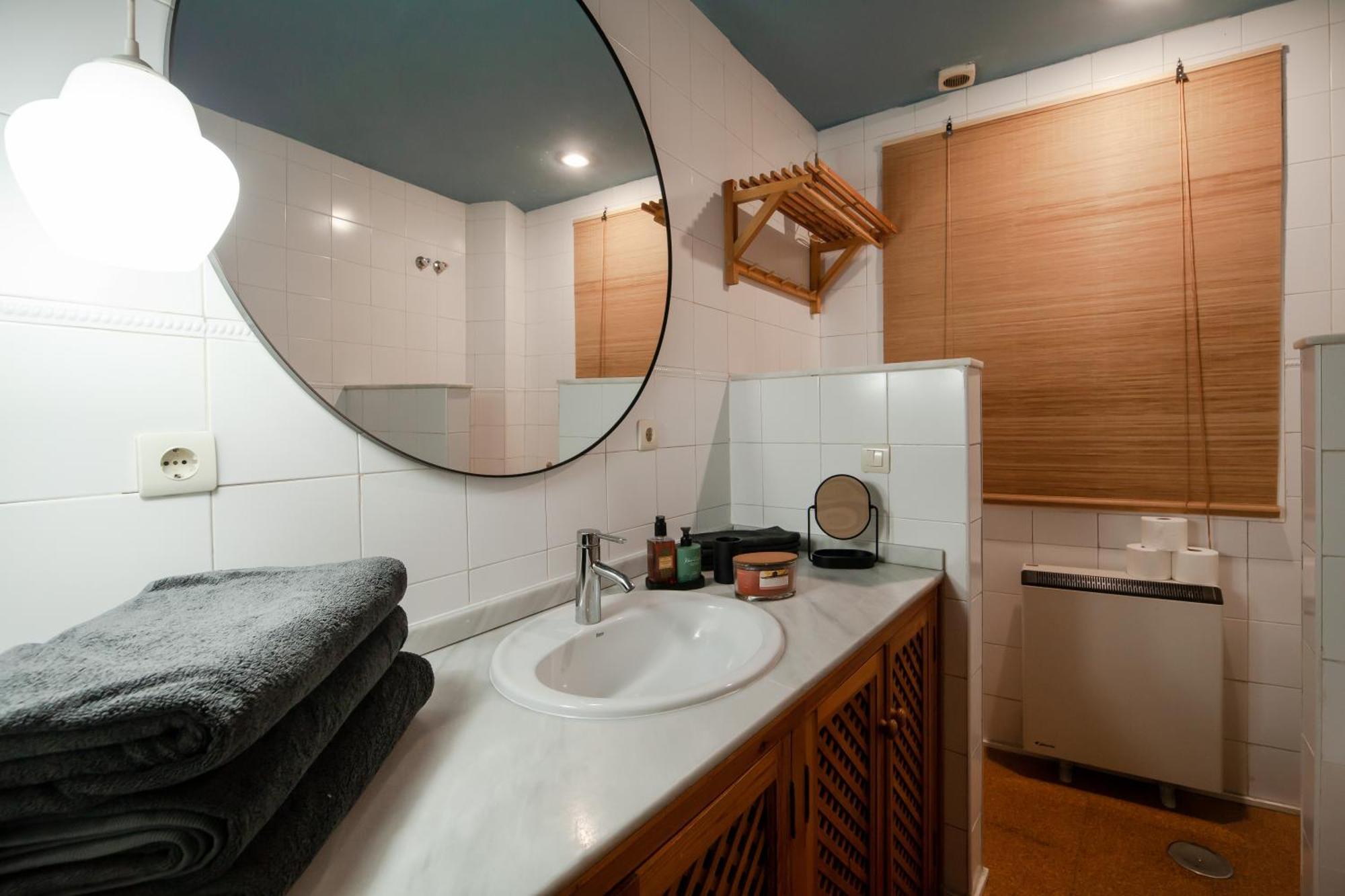 Apartment Large Family In Albaicin Center