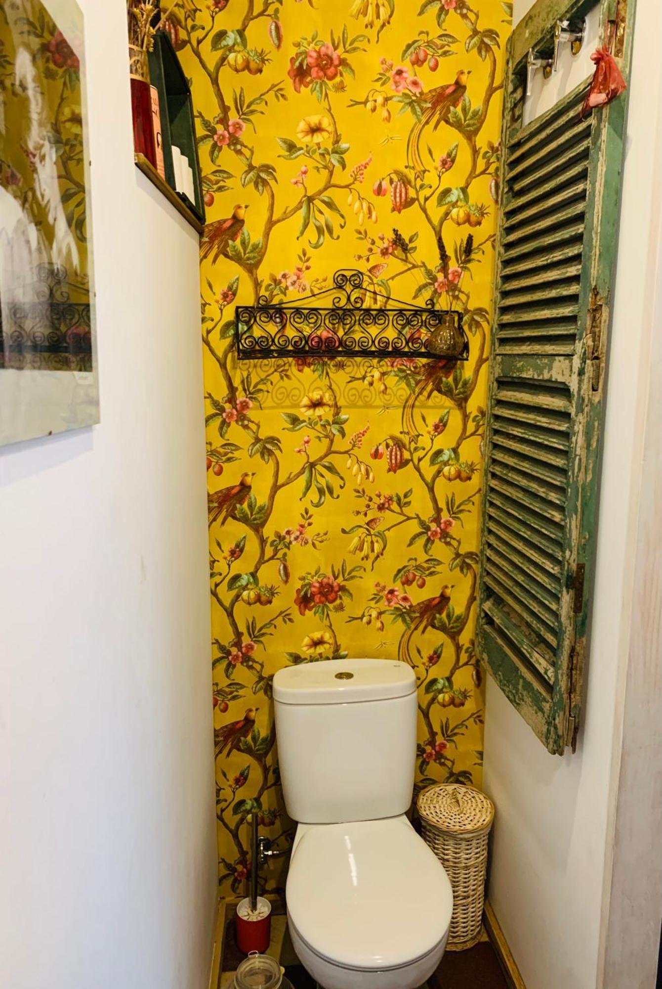La Casa Rota De *