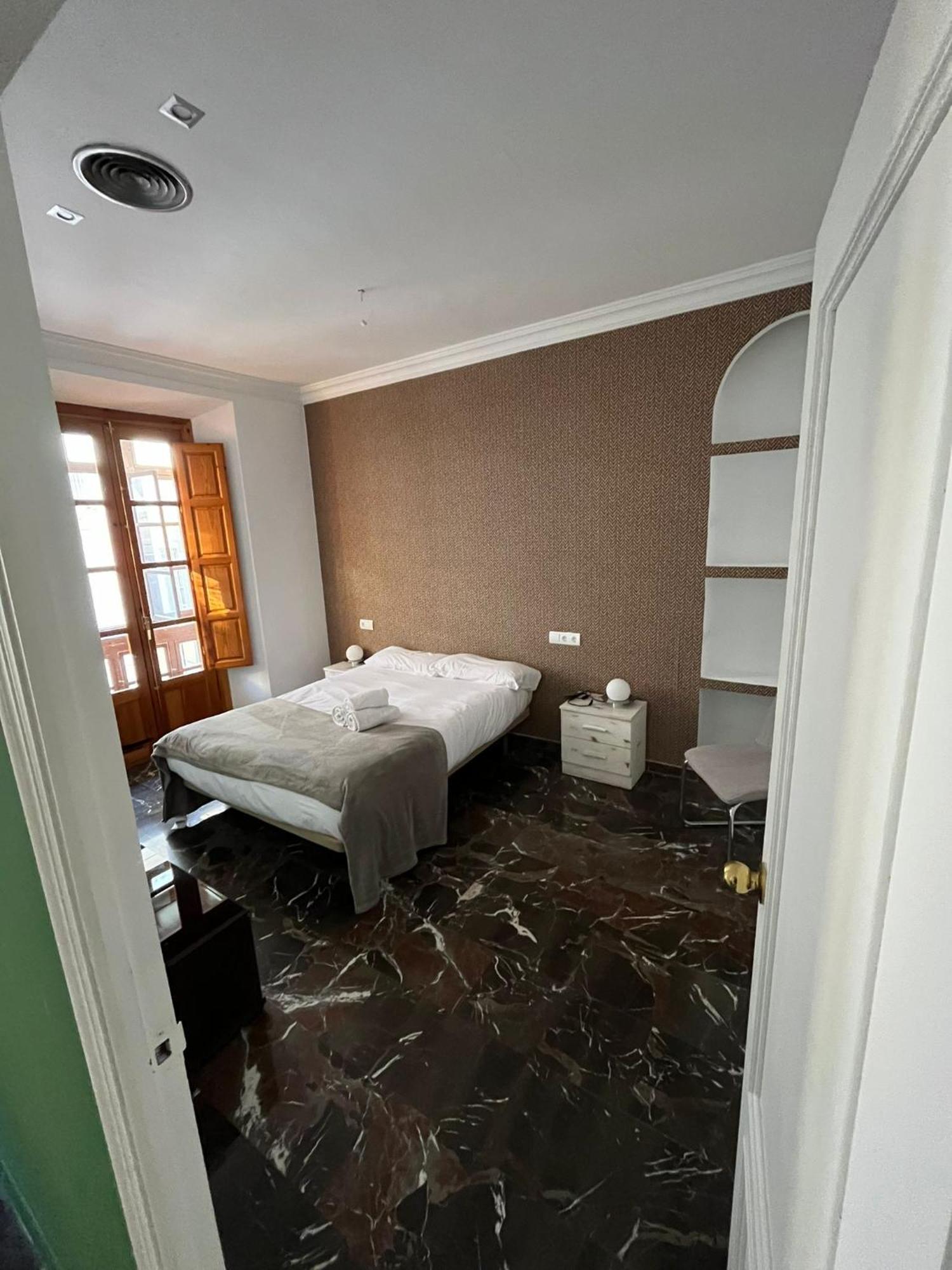 Qh Ayuntamiento Apartment *