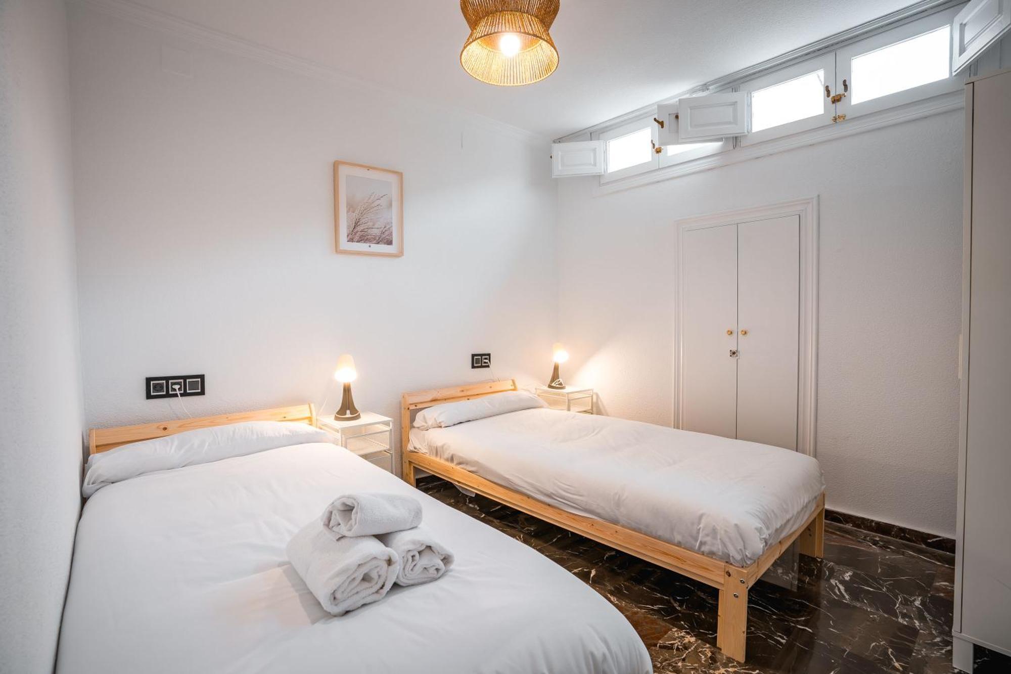 Qh Ayuntamiento Apartment Granada