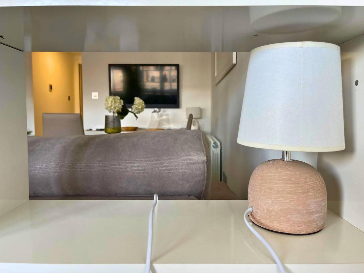 Home4u Con Cochera Apartamento