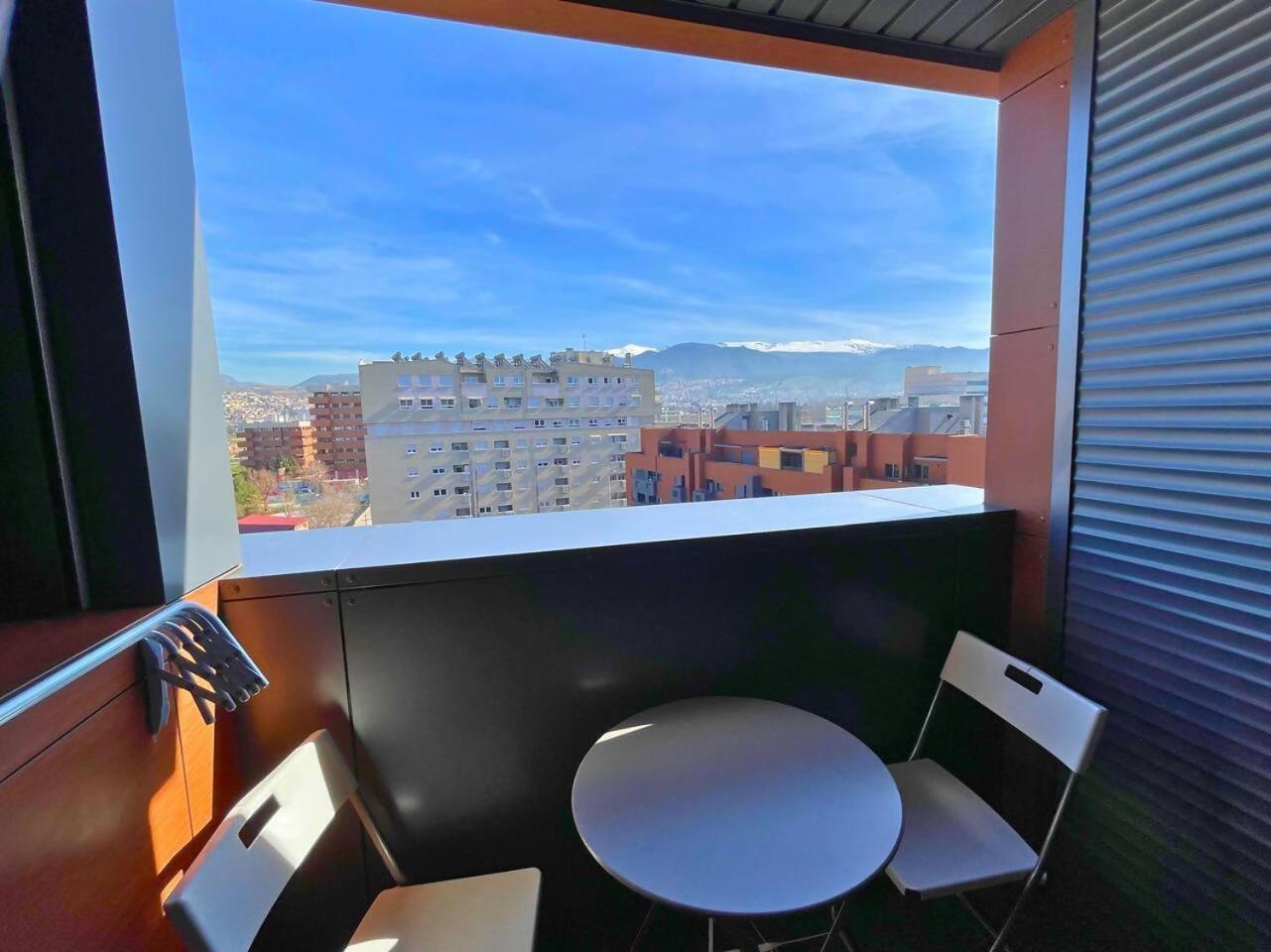Home4u Con Cochera * Granada