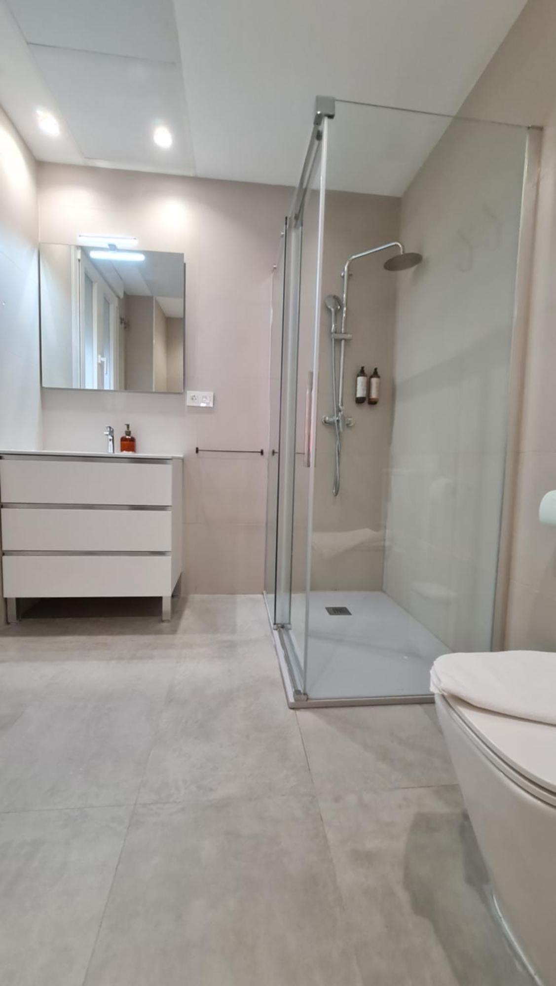 Navas 101 Cosmopolitan Loft *