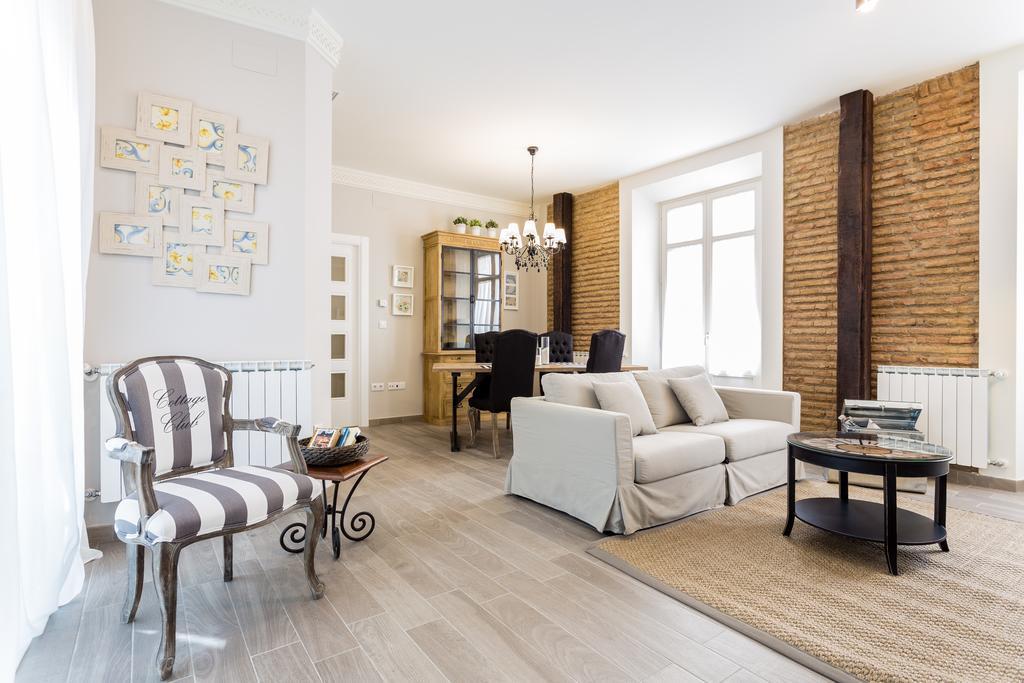 Petit Palais 1829 Apartamento