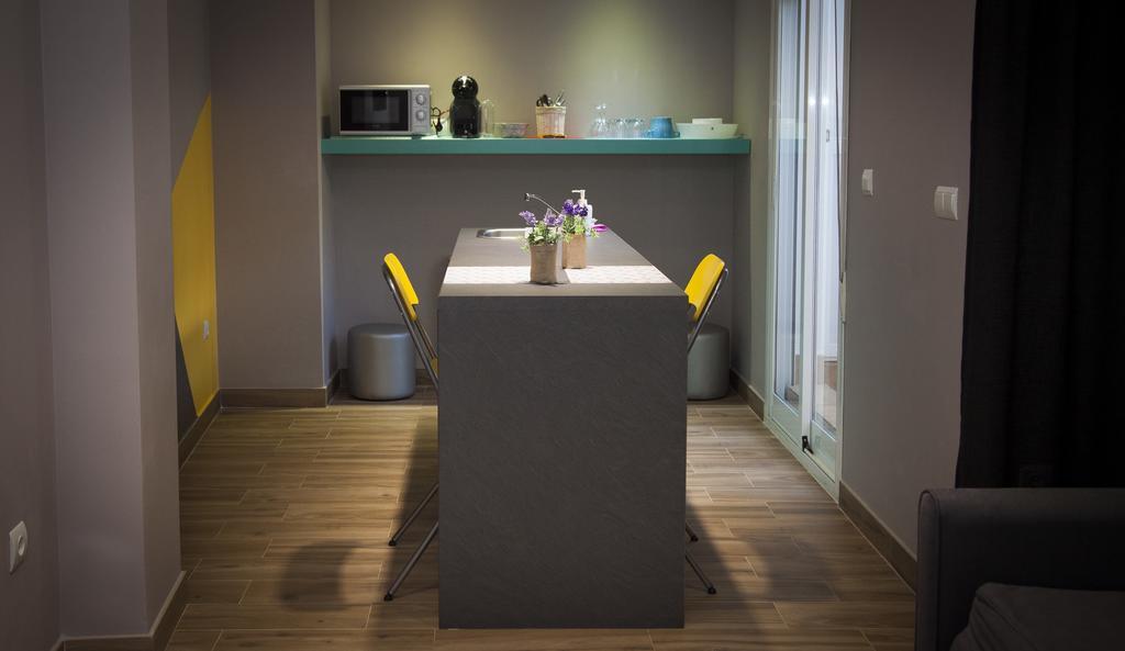 Kasa Kata Apartment