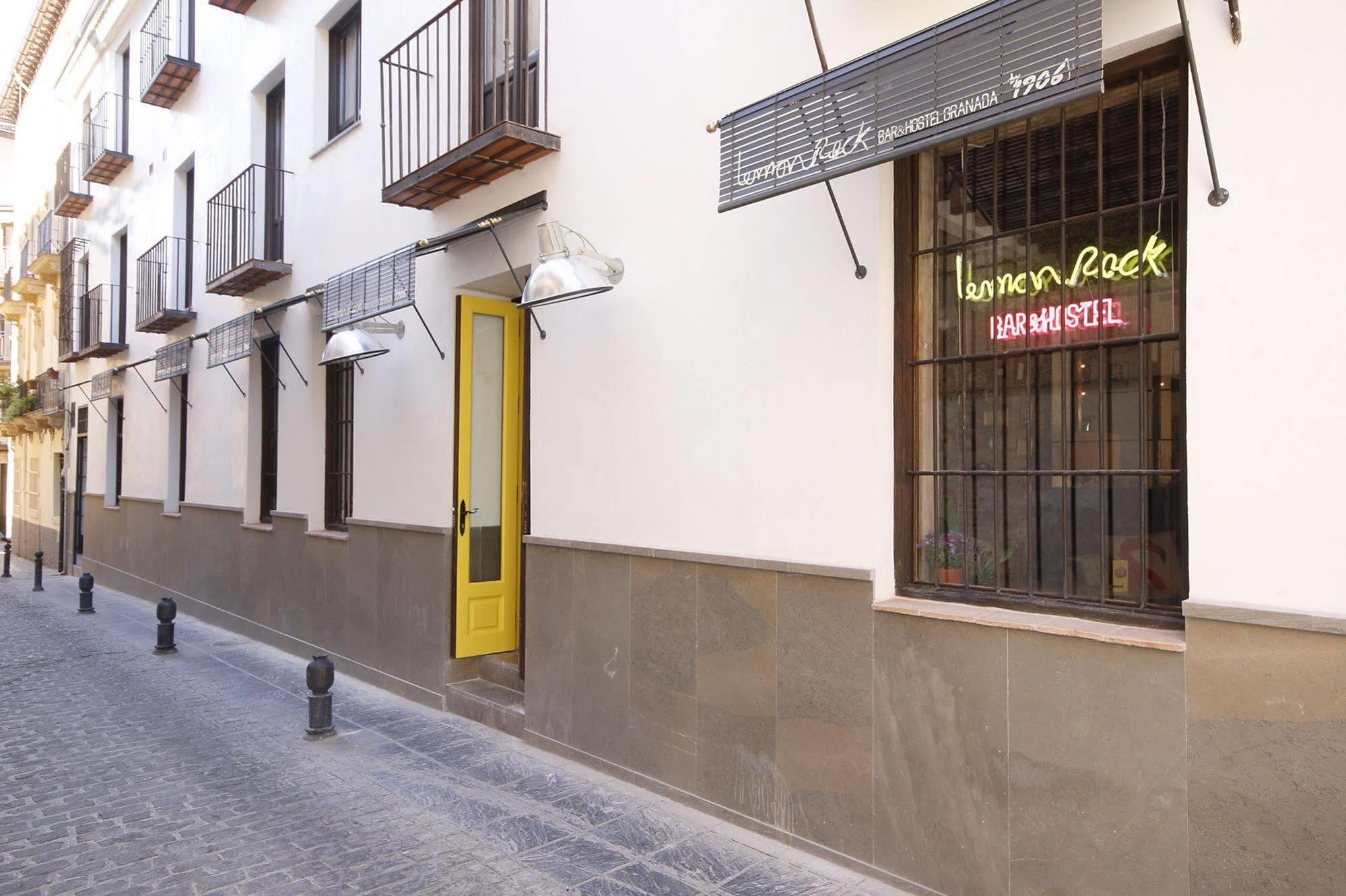 Lemon Rock Hostal