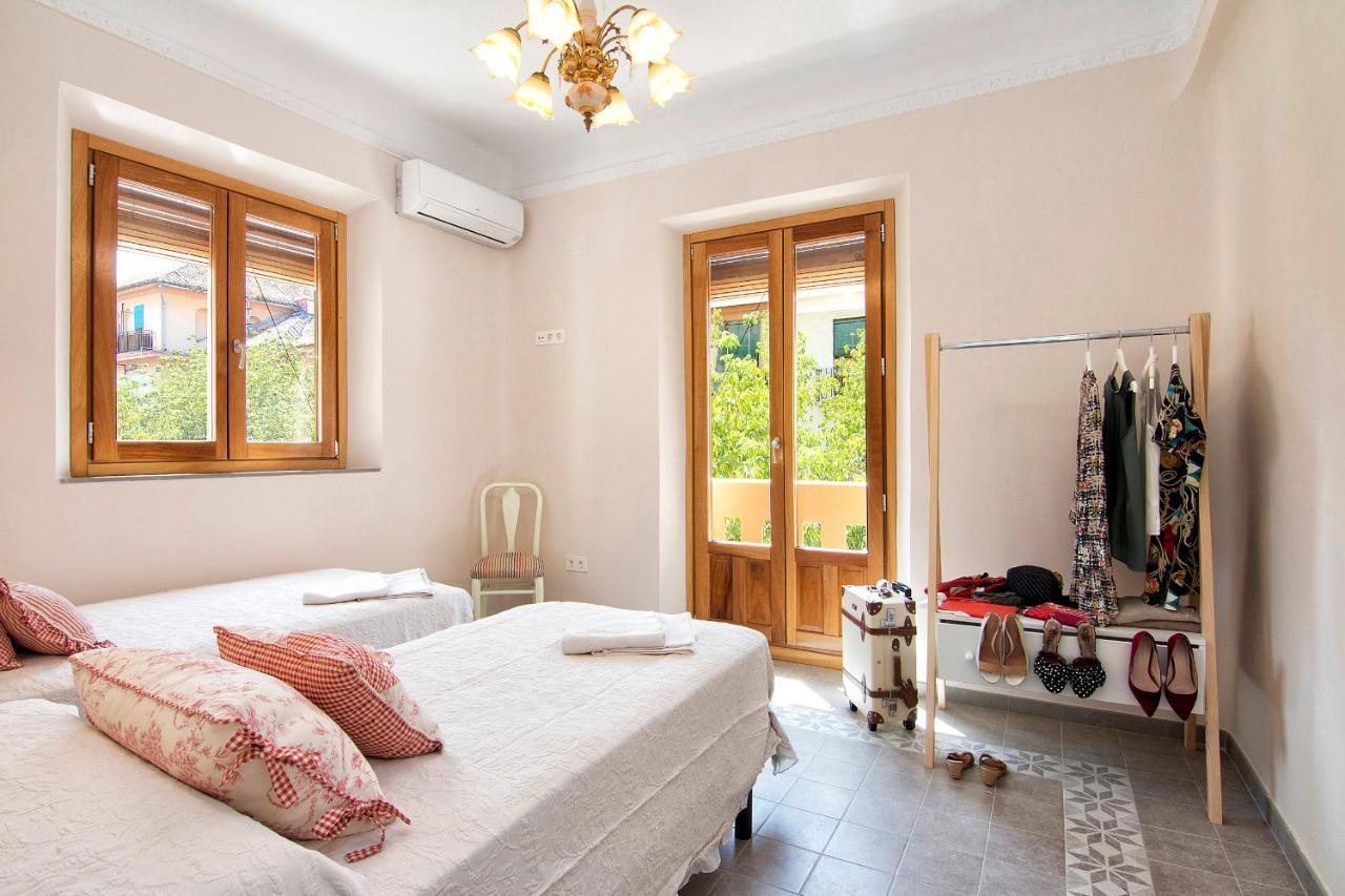 Bright & Elegant Centre 3 Bedroom *