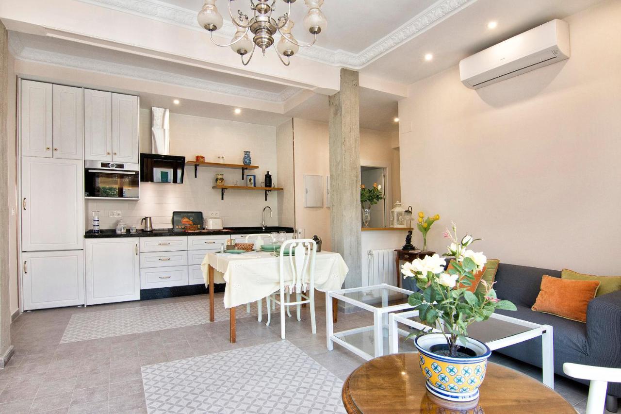 Bright & Elegant Centre 3 Bedroom Apartment