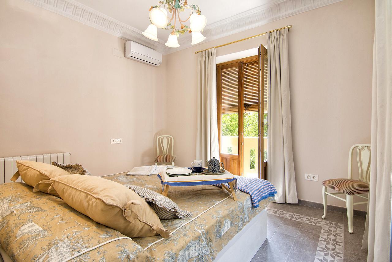 Bright & Elegant Centre 3 Bedroom Apartment