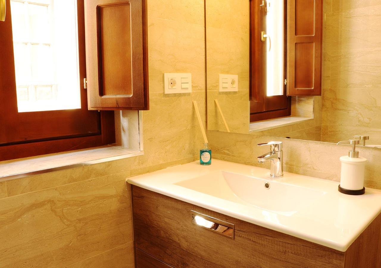 The Suits Catedral Apartment *
