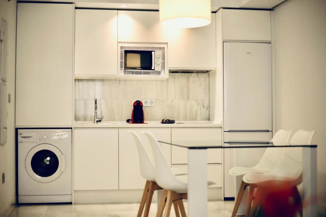 Domus Con Parking Gratuito En Pleno Centro Apartamento