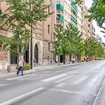 Expoholidays - Centrico piso con parking incluido Calle Alvaro Bazan