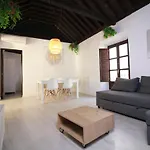 Zahira Suites