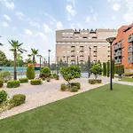 Moderno Apartamento Con Piscina Y Parking