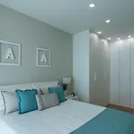 Acogedor apartamento con piscina.