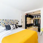 Apartamento inteligente con vistas a la Alhambra
