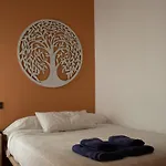 Piso para cuatro a los pies de la Alhambra