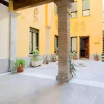 Corrala De San Anton. Alcaiceria