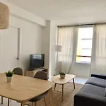 Apartamento Junto A Estacion Ave - 3 Dormitorios