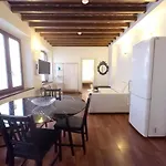 Isa Granada