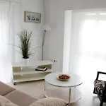 Cosy Apartment / Literally At The Foot Of Alhambra