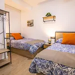 Tuguest Avenida Madrid