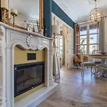 Ch Elvira Luxury Apartment