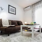 Apartamento Renovado Y Confortable En El Centro De Granada