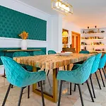 Genteel Home Martinez Campos