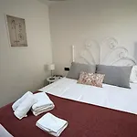 Vivienda Turistica Paseo Del Salon