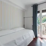 Tuguest Cobertizo Duplex Apartment