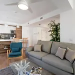 Chezmoihomes Plaza Nueva Premium