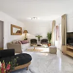 Glow And Elegant Apartment In Granada Center Free Parking