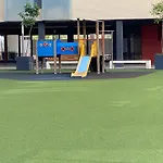 Acogedor apartamento con piscina.