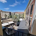 Exclusividad A Pie De La Torre De La Catedral