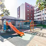 Tuguest Avenida De La Investigacion - Free Parking