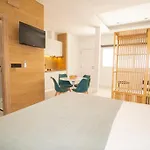 Center Cathedral Suite