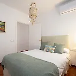 Gran Via Cathedral Apartment