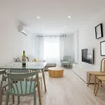 Amplio Y Moderno Apartamento En El Centro Granada