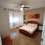 Piso En El Centro De Granada Con Garaje Incluido Gratis